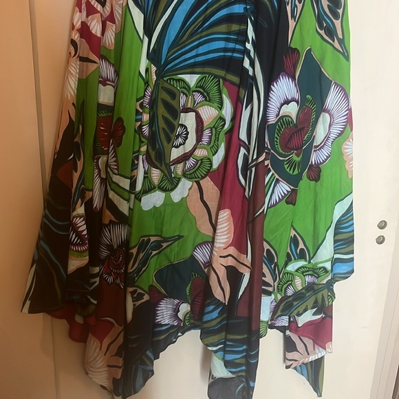 Neiman Marcus Green and Blue Maxi Skirt with tie size medium preowned - Picture 6 of 6